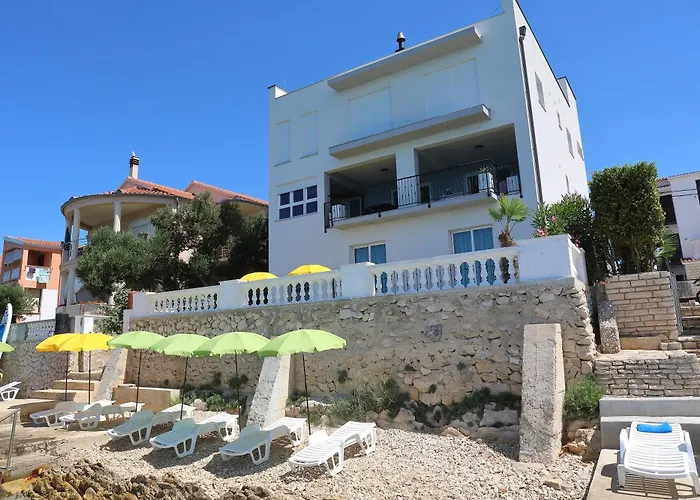 Aqua 1 דירה ביבינייה