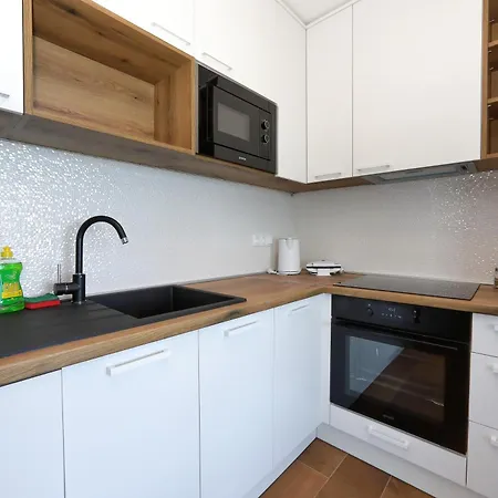 Apartment Aqua 1 *
